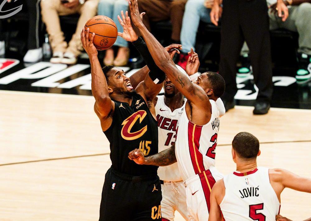NBA经典对决再度引爆球迷狂热