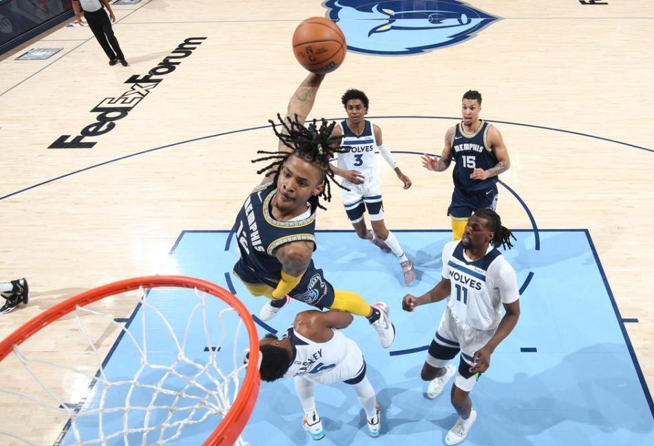 黄蜂完胜勇士B队，锡安打破历史纪录